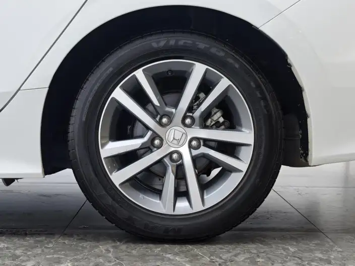 Honda Civic 2022 Model 240TURBO CVT Dynamic Edition – фото 9