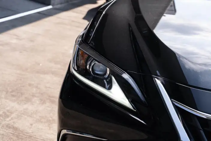 Lexus ES 2022 Model 300h Superior Edition – фото 6