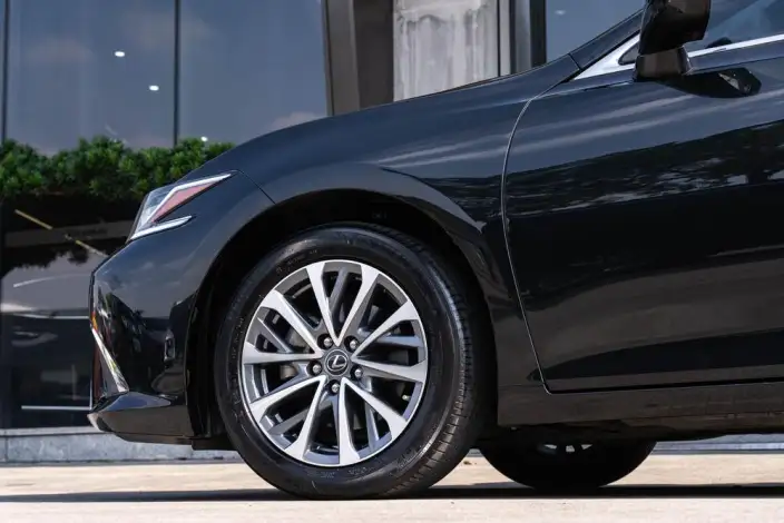 Lexus ES 2022 Model 300h Superior Edition – фото 8