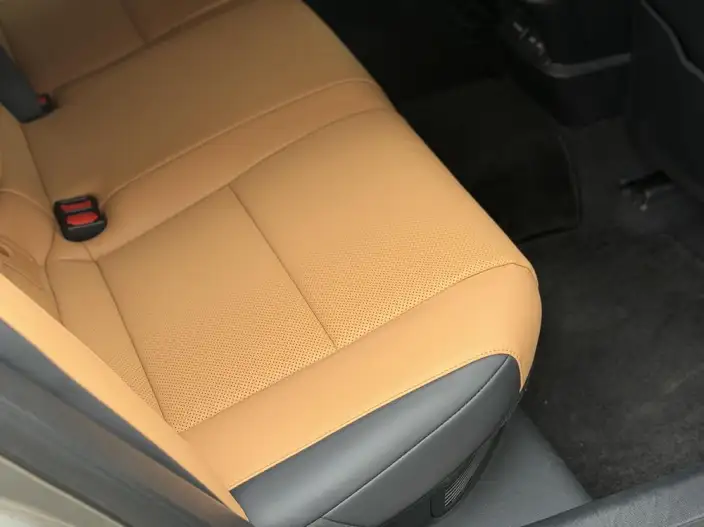 Lexus ES 2022 Model 300h Premium – фото 7