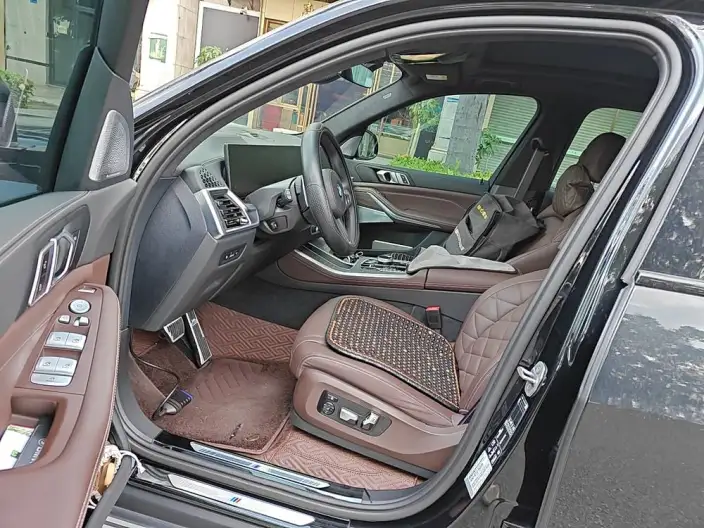 BMW X5 2023 Model xDrive40Li M Sports Night Set – фото 10