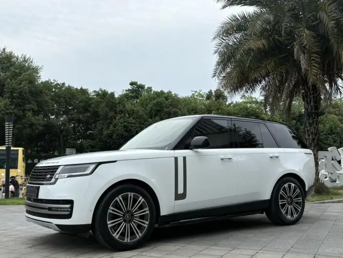 Range Rover 2024 Model 3.0 L6 360PS Shengshi Edition – фото 1