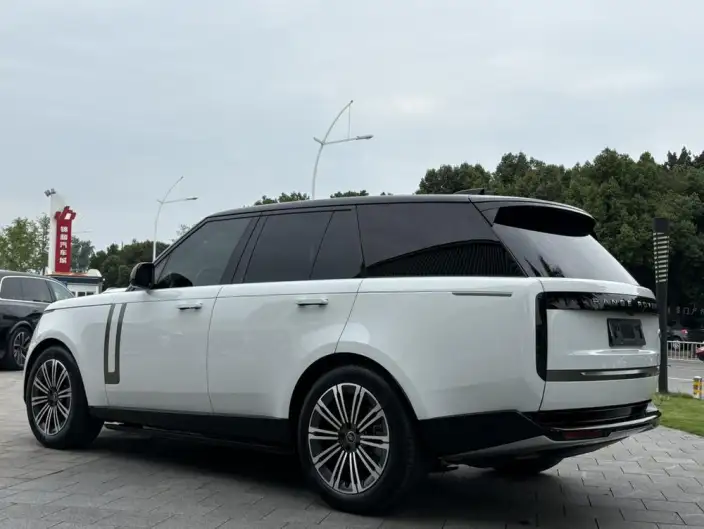 Range Rover 2024 Model 3.0 L6 360PS Shengshi Edition – фото 3