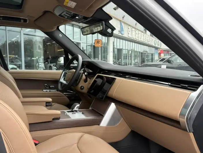 Range Rover 2024 Model 3.0 L6 360PS Shengshi Edition – фото 7
