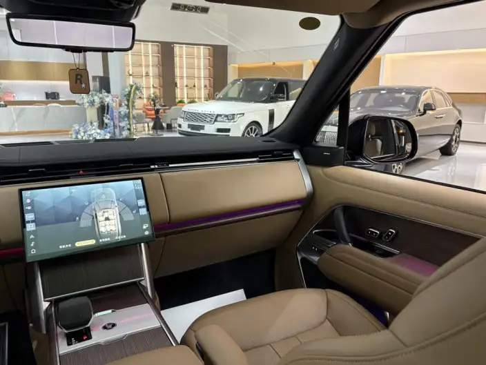 Range Rover 2024 Model 3.0 L6 400PS Shengshi Extended Edition – фото 7