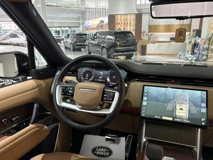 Range Rover 2024 Model 3.0 L6 400PS Shengshi Extended Edition – фото 10