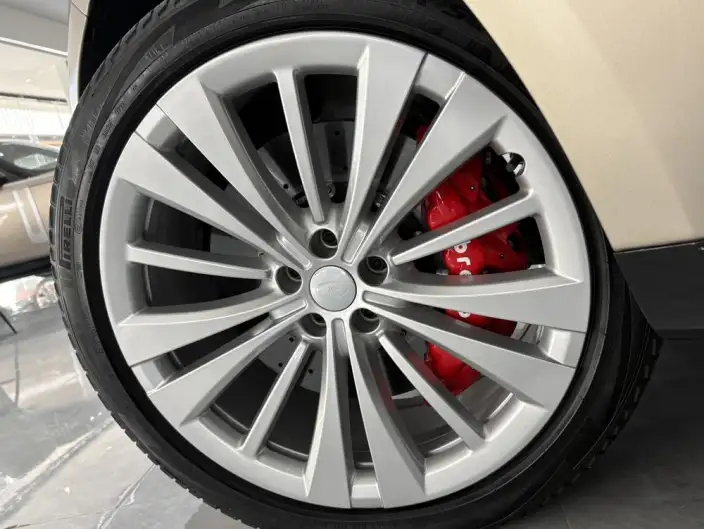 Range Rover 2023 Model 4.4 V8 530PS First Edition Edition – фото 6