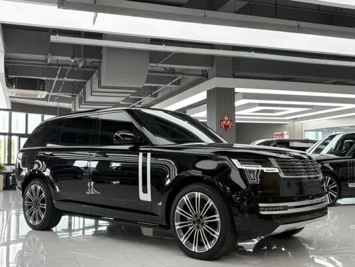Range Rover 2026 Model 3.0 L6 400PS AB Long axis Edition – фото 2