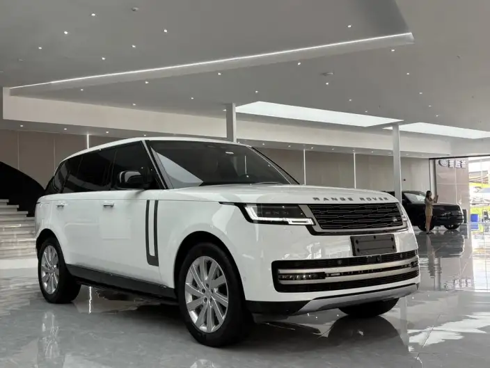 Range Rover 2025 Model 3.0 L6 400PS Shengshi Extended Edition – фото 2