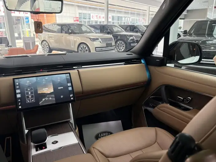 Range Rover 2025 Model 3.0 L6 400PS Shengshi Extended Edition – фото 6