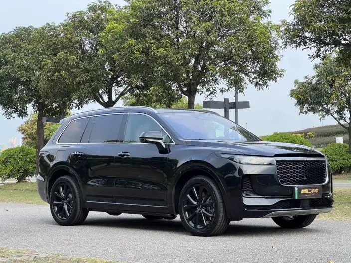Li Auto ONE 2021 Model Extended Range 6 seat Edition – фото 3