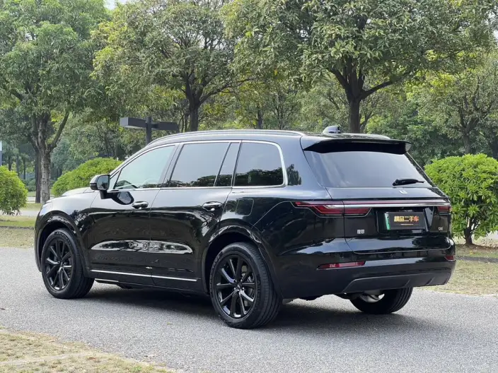 Li Auto ONE 2021 Model Extended Range 6 seat Edition – фото 5