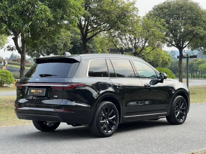 Li Auto ONE 2021 Model Extended Range 6 seat Edition – фото 7