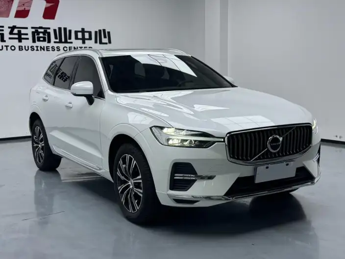 Volvo XC60 2024 Model B5 4WD Smart Range Deluxe Edition – фото 3