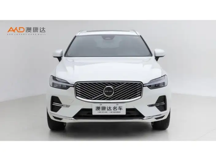 Volvo XC60 2026 Model B5 4WD Smart Range Deluxe Edition – фото 2
