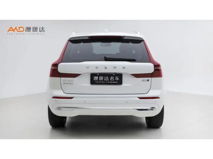 Volvo XC60 2026 Model B5 4WD Smart Range Deluxe Edition – фото 3