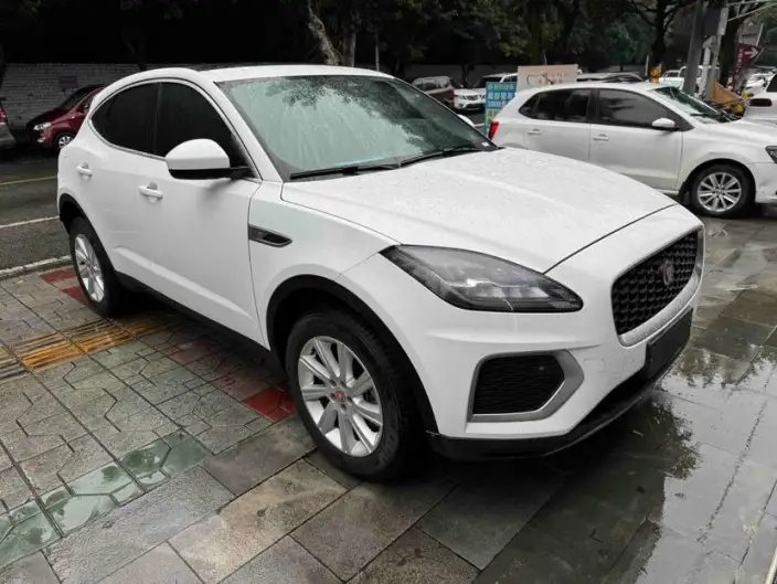 Jaguar E-PACE 2024 Model Youth Sports Edition R-DYNAMIC