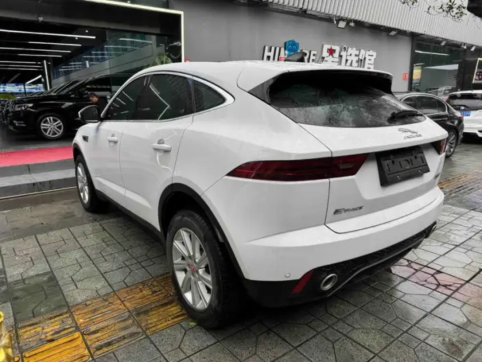 Jaguar E-PACE 2024 Model Youth Sports Edition R-DYNAMIC