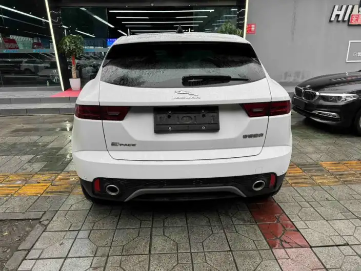 Jaguar E-PACE 2024 Model Youth Sports Edition R-DYNAMIC – фото 5