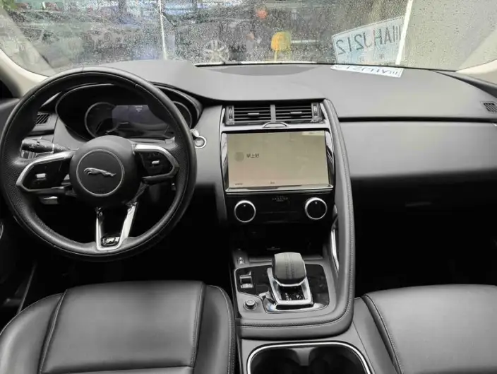 Jaguar E-PACE 2024 Model Youth Sports Edition R-DYNAMIC – фото 7