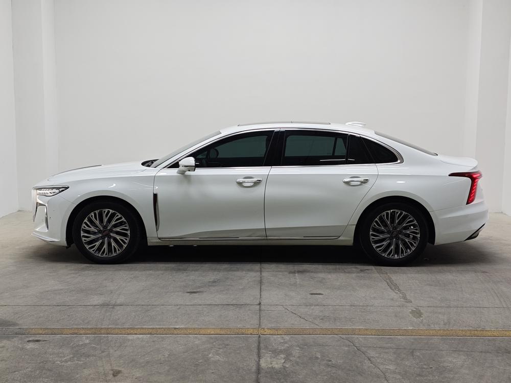 Hongqi H5 2023 2.0T Automatic Smart Connect Flag Smooth