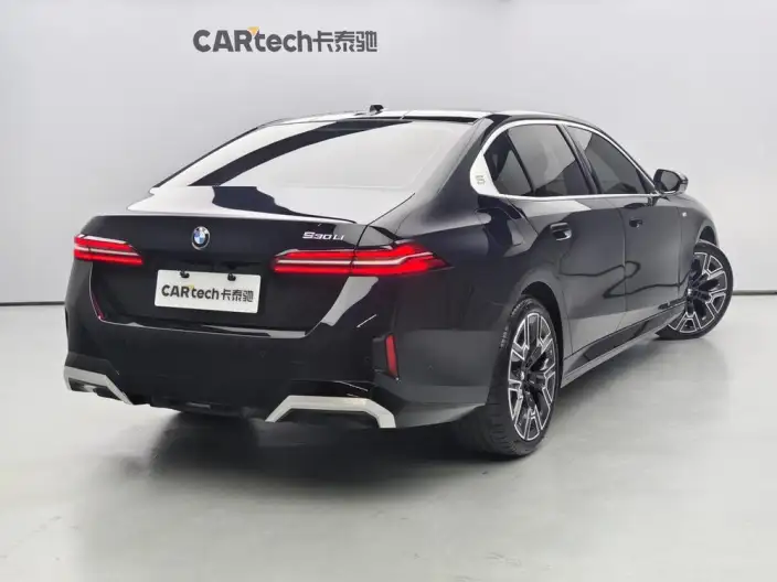 BMW 5 Series 2024 Model 530Li Exclusive Model M Sports Set – фото 5