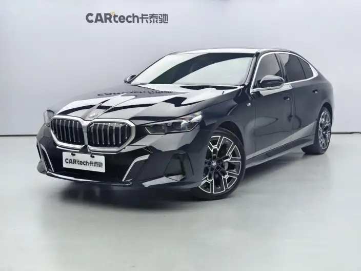 BMW 5 Series 2024 Model 530Li Exclusive Model M Sports Set – фото 10