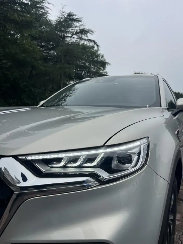 Hongqi HS5 2022 Model 2.0T Smart Flag Enjoy Edition – фото 7