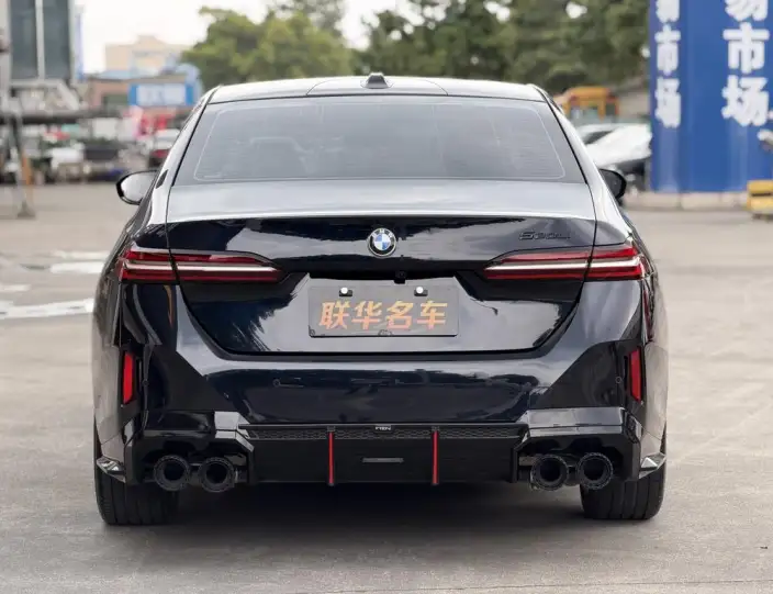 BMW 5 Series 2025 Model 525Li M Sports Set – фото 4