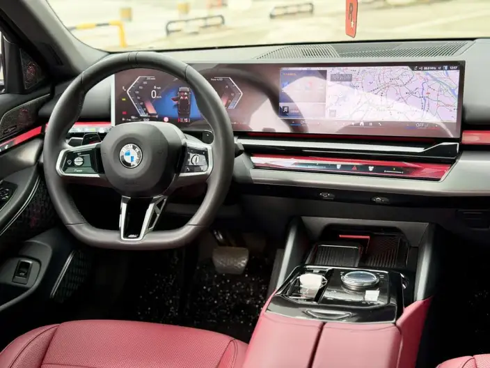 BMW 5 Series 2025 Model 525Li M Sports Set – фото 7