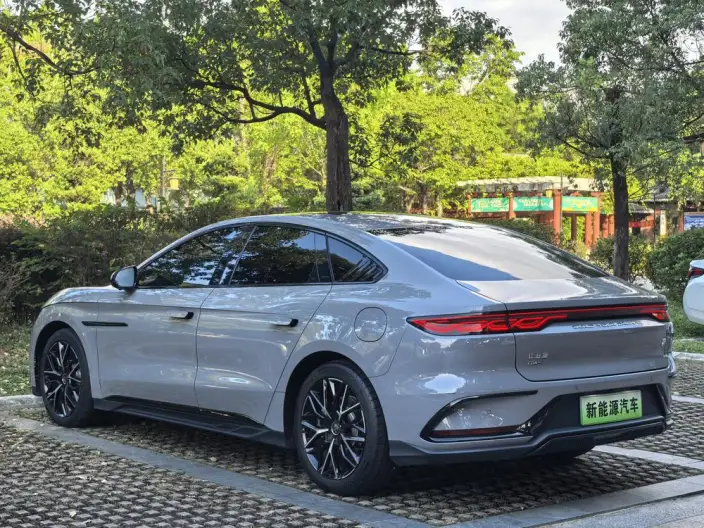 BYD Han DM 2025 Model DM-i 125KM Zunrong Model – фото 4