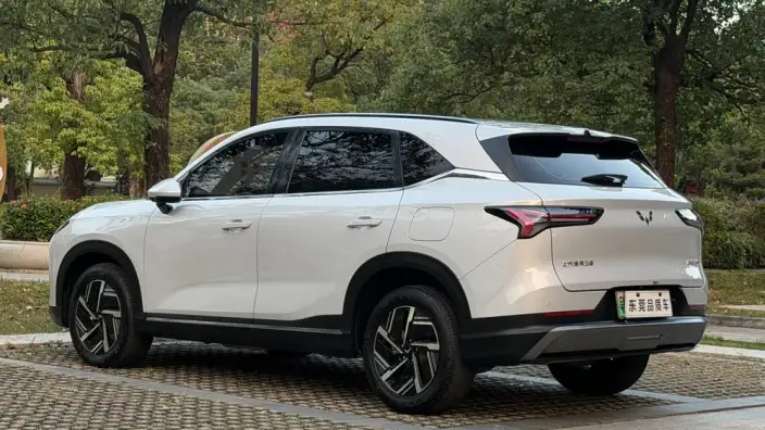 **Wuling Xingguang S** PHEV 2024 Model 130km Pilot Model