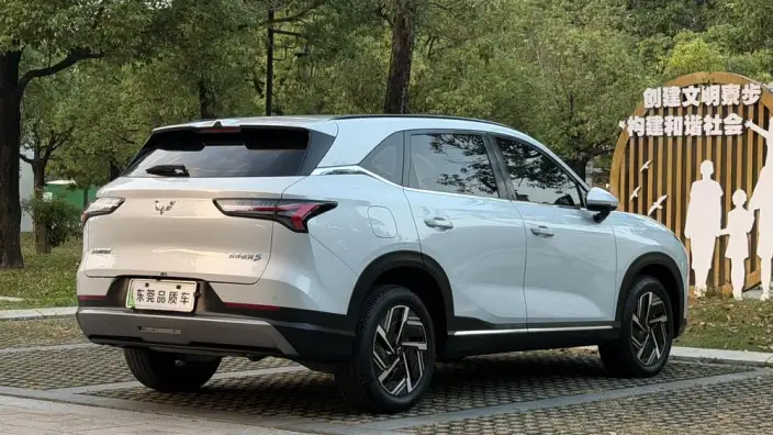 **Wuling Xingguang S** PHEV 2024 Model 130km Pilot Model – фото 6