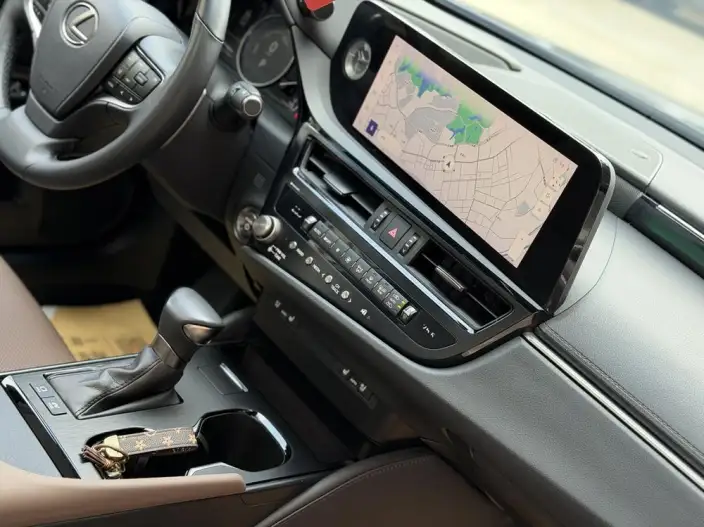 Lexus ES 2022 Model 300h Premium – фото 10