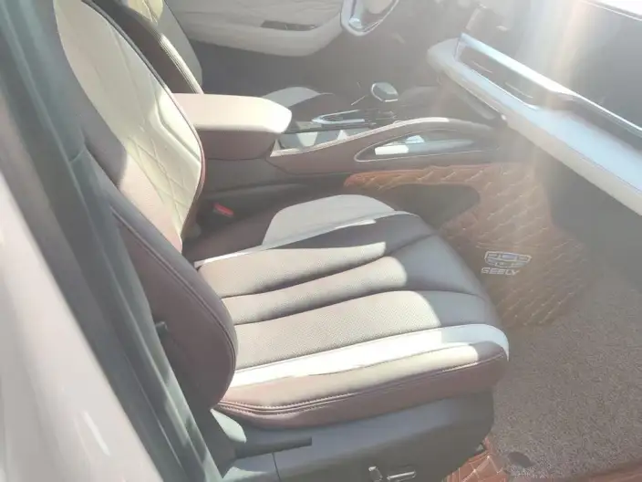 Geely Xingyue L 2021 Model 2.0TD DCT EVO 2WD Luxury Model – фото 5