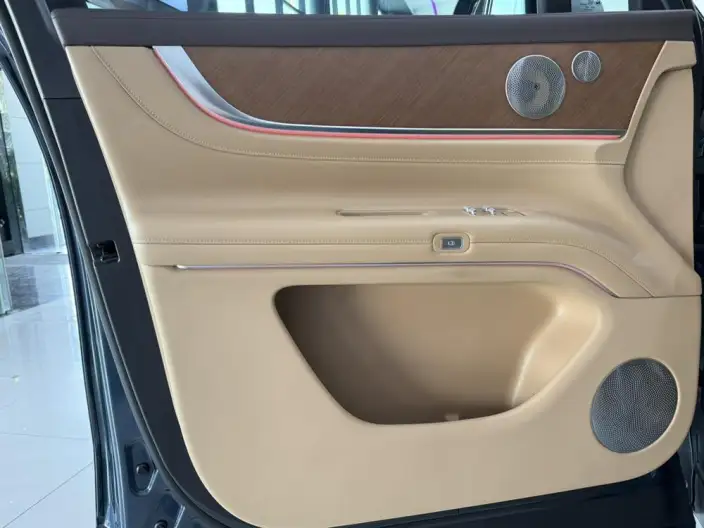 Aito M9 2024 Model Extended Range Ultra VI seat Edition – фото 10