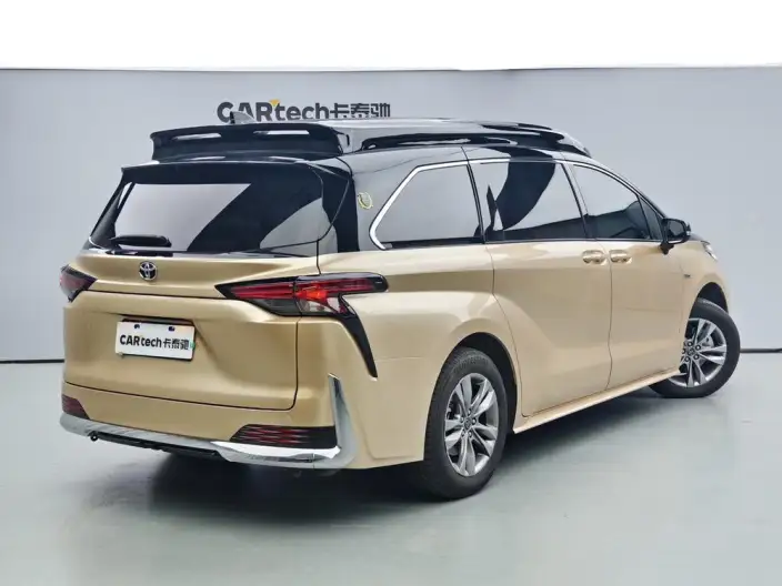 Toyota Sienna 2024 Model Hybrid 2.5L 4WD Premium Edition – фото 6