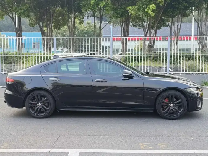 Jaguar XE L 2021 Model 2.0T 250PS R-DYNAMIC S Enterprising Sports Edition – фото 8