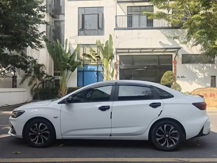 Chevrolet Corolla 2020 Model Mild Hybrid RS 330T Automatic Enjoy Edition – фото 4