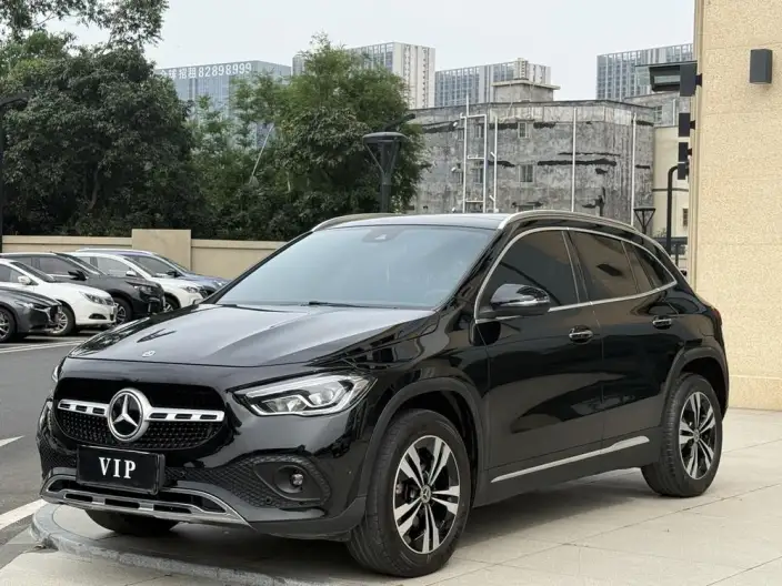 Mercedes-Benz GLA 2022 Model GLA 200 – фото 1