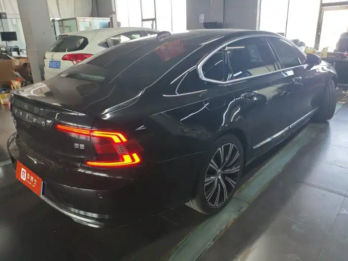 Volvo S90 2022 Model B5 Smart Elegance Deluxe Edition – фото 4
