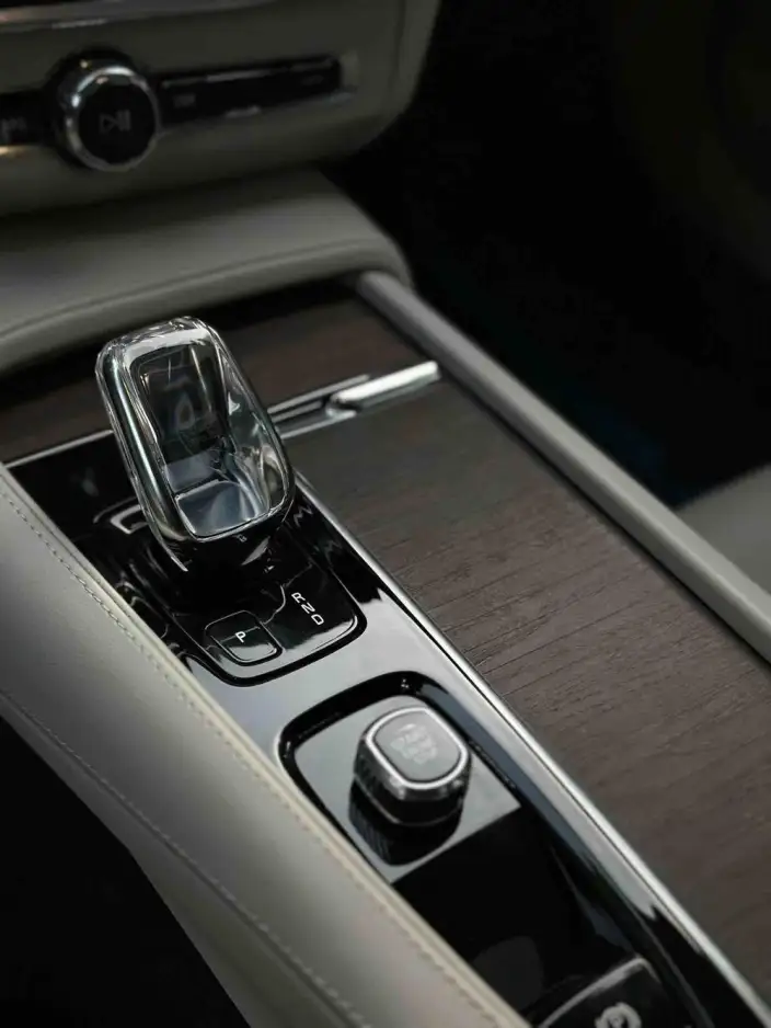 Volvo S90 2022 Model B5 Smart Elegance Deluxe Edition – фото 7