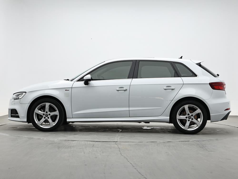 Audi A3 2020 Sportback 35 TFSI Style China VI