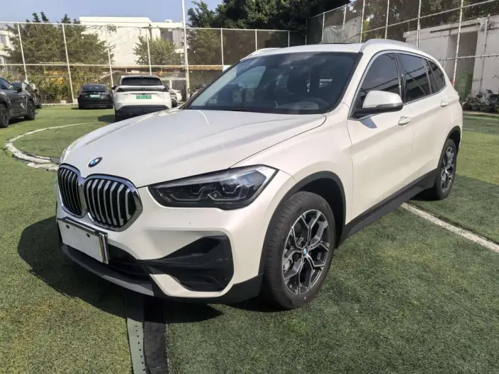 BMW X1 2022 Model sDrive25Li Leading Model – фото 1
