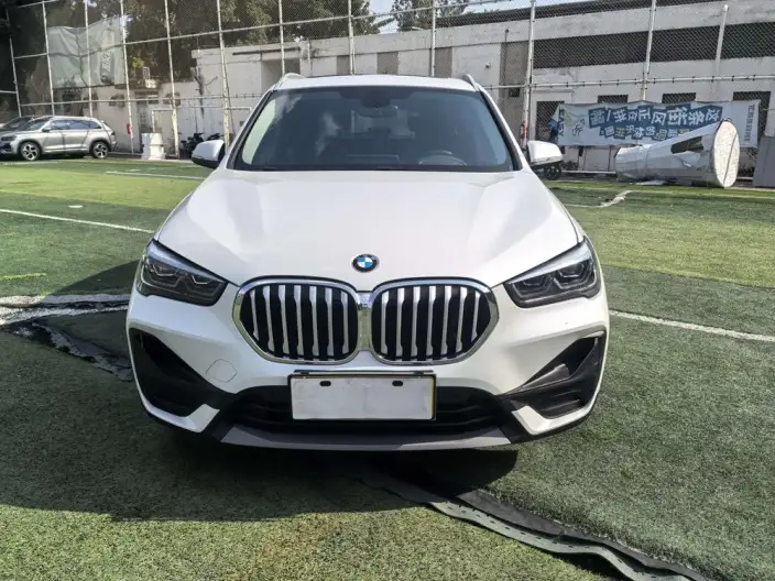 BMW X1 2022 Model sDrive25Li Leading Model – фото 2