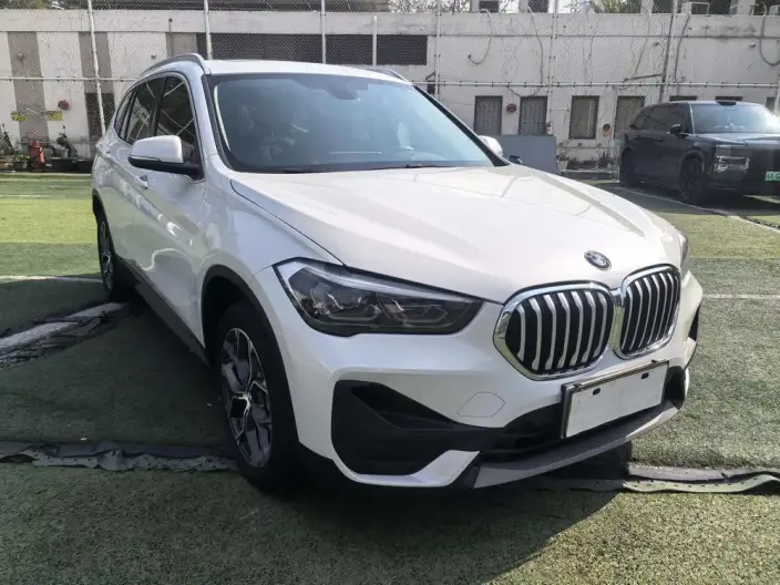 BMW X1 2022 Model sDrive25Li Leading Model – фото 3