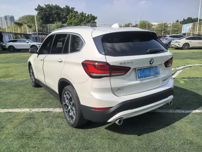 BMW X1 2022 Model sDrive25Li Leading Model – фото 5