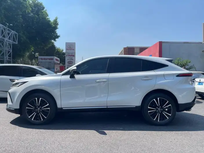 Venza 2022 Model 2.0L CVT 4WD Supreme Edition – фото 4