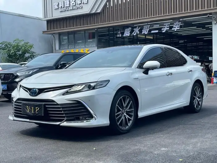 Toyota Camry 2021 Model Hybrid 2.5HG Deluxe Edition – фото 1