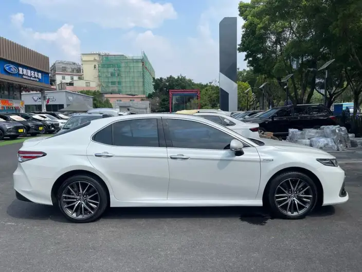 Toyota Camry 2021 Model Hybrid 2.5HG Deluxe Edition – фото 7